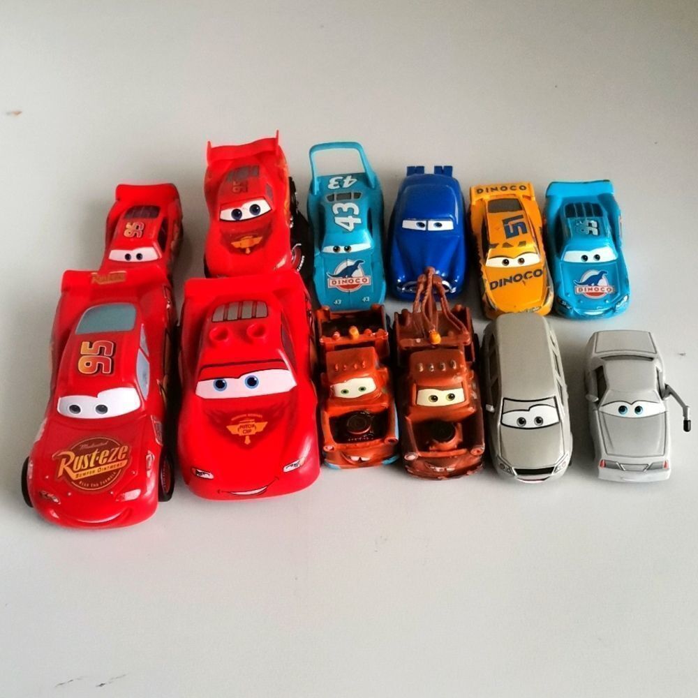 Dysney pixar Bundle Toys (12)